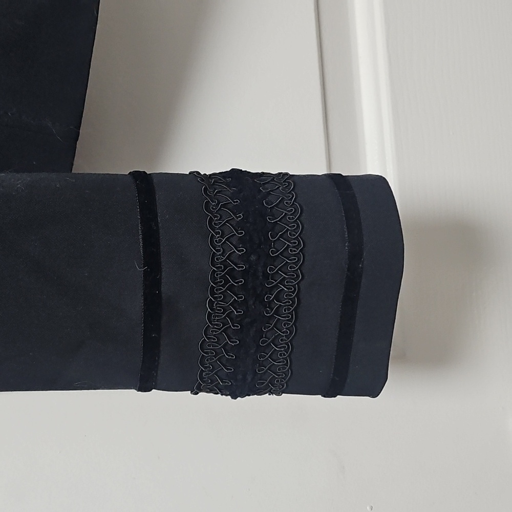 Gorgeous Script Snap Front Jacket With Velvet & R… - image 4